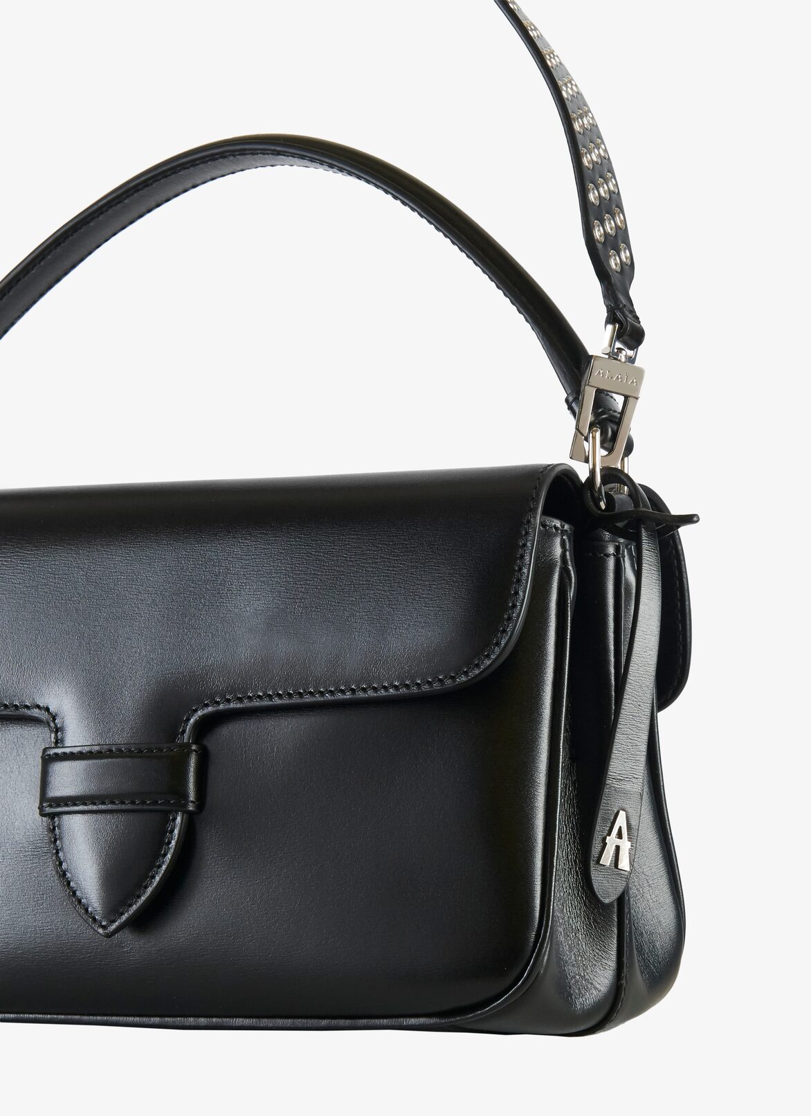 CLOSED BAG PM CUIR LUX OEILLET2 STRAP BLACK ALAÏA BLACK CLOSED BAG PM CUIR LUX OEILLET2 STRAP BLACK